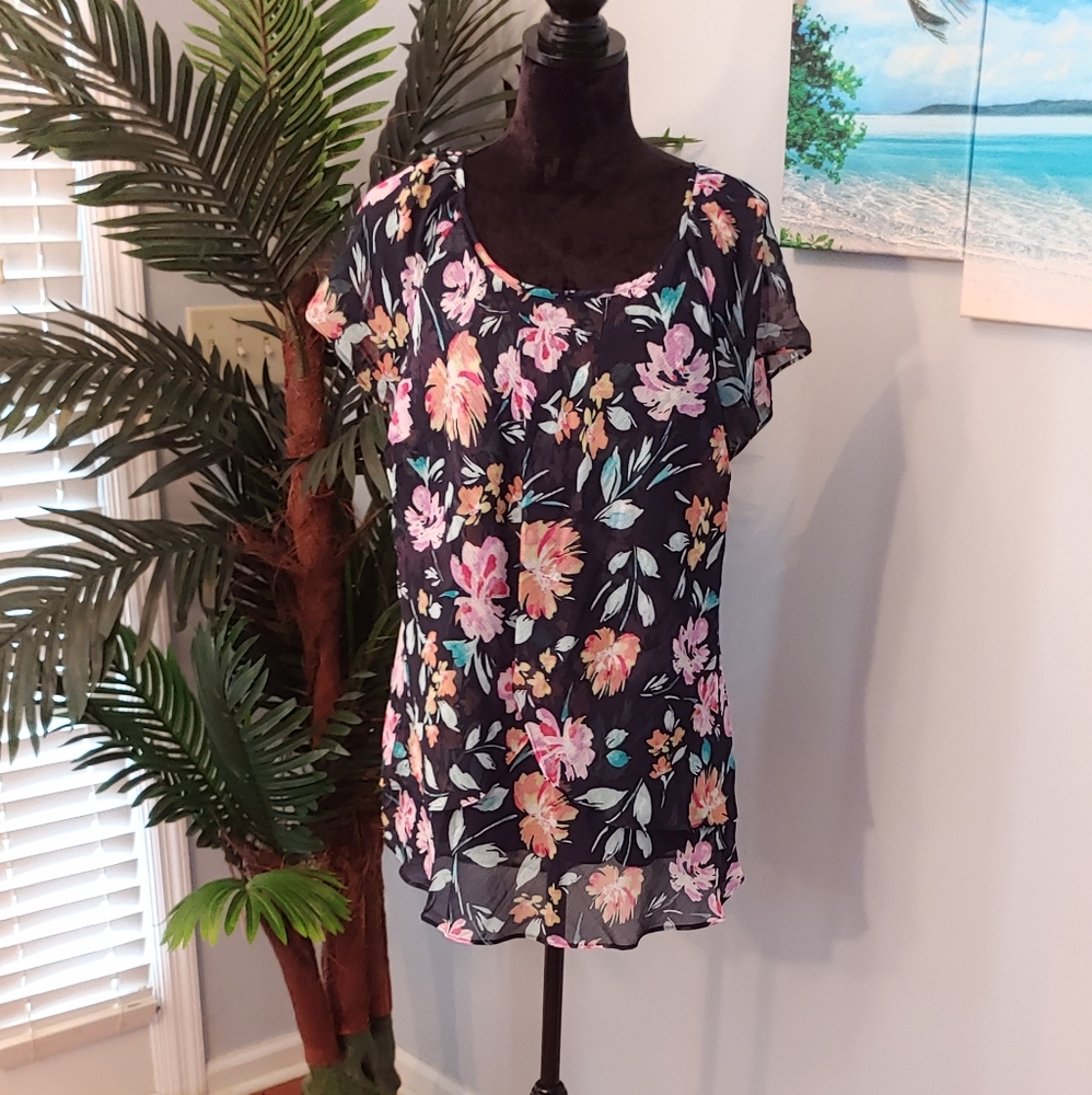 Roz & Ali 1X Handkerchief Blouse